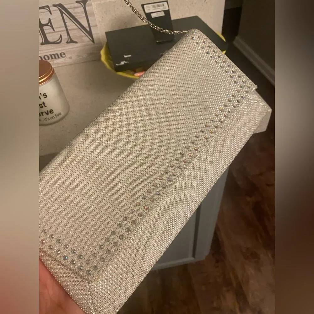 Women’s dressy evening bag/purse, neutral and matches anything!